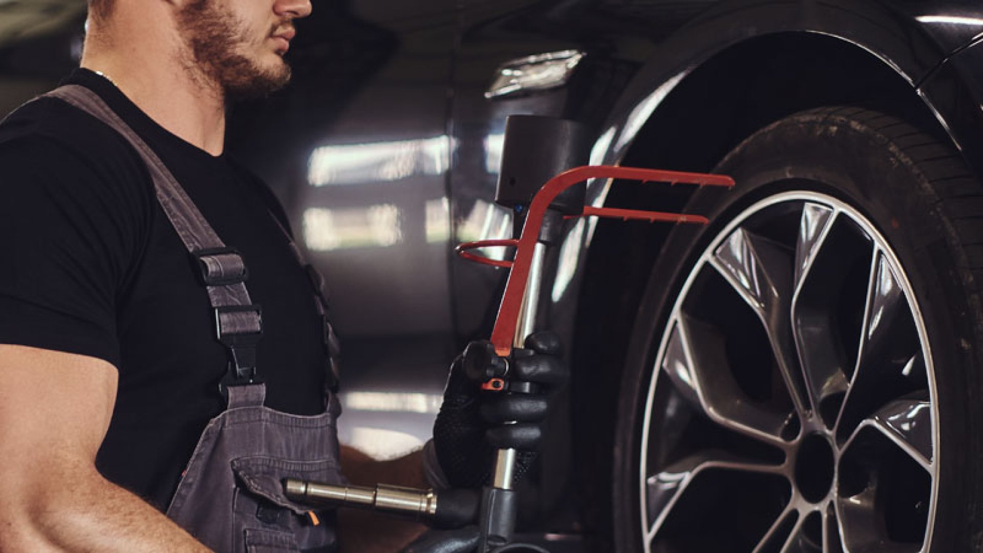 Cómo saber cuándo cambiar los neumáticos en San Sebastián de los Reyes